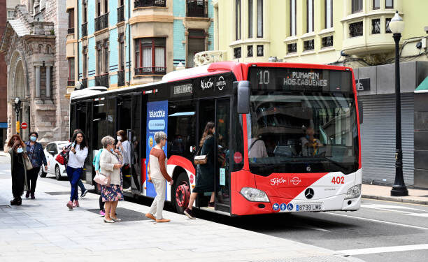 Récord de viajes en autobús en Asturias: el transporte público crece un 8,2%