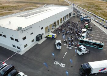 Lleida Motor Trucks inaugura el mayor taller oficial de Volvo Trucks y Buses